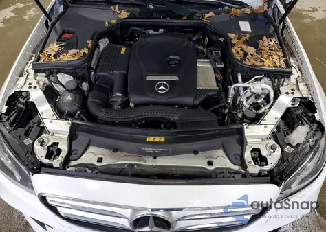 2018 Mercedes-Benz E 300 z USA, uszkodzony, nr VIN WDDZF4JB2JA330530